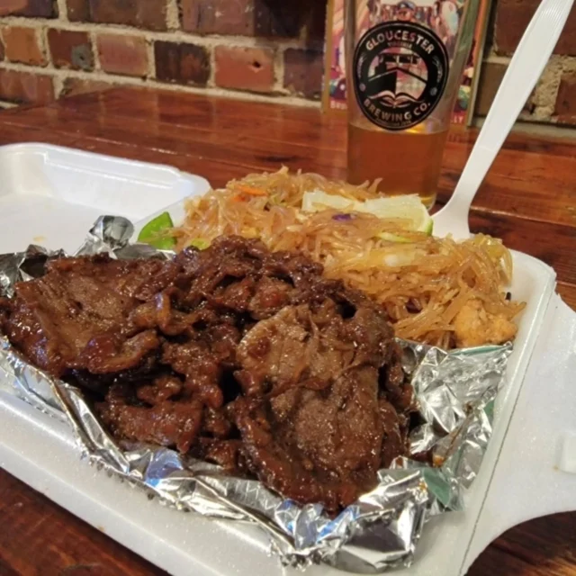 Happy Friday 🎉 It's a beautiful day, and we OPEN at 2p-- @ontheflips should be ready to serve by 330p and of course, we have @beachtrivia MUSIC BINGO later at 7p.....Come get some!!